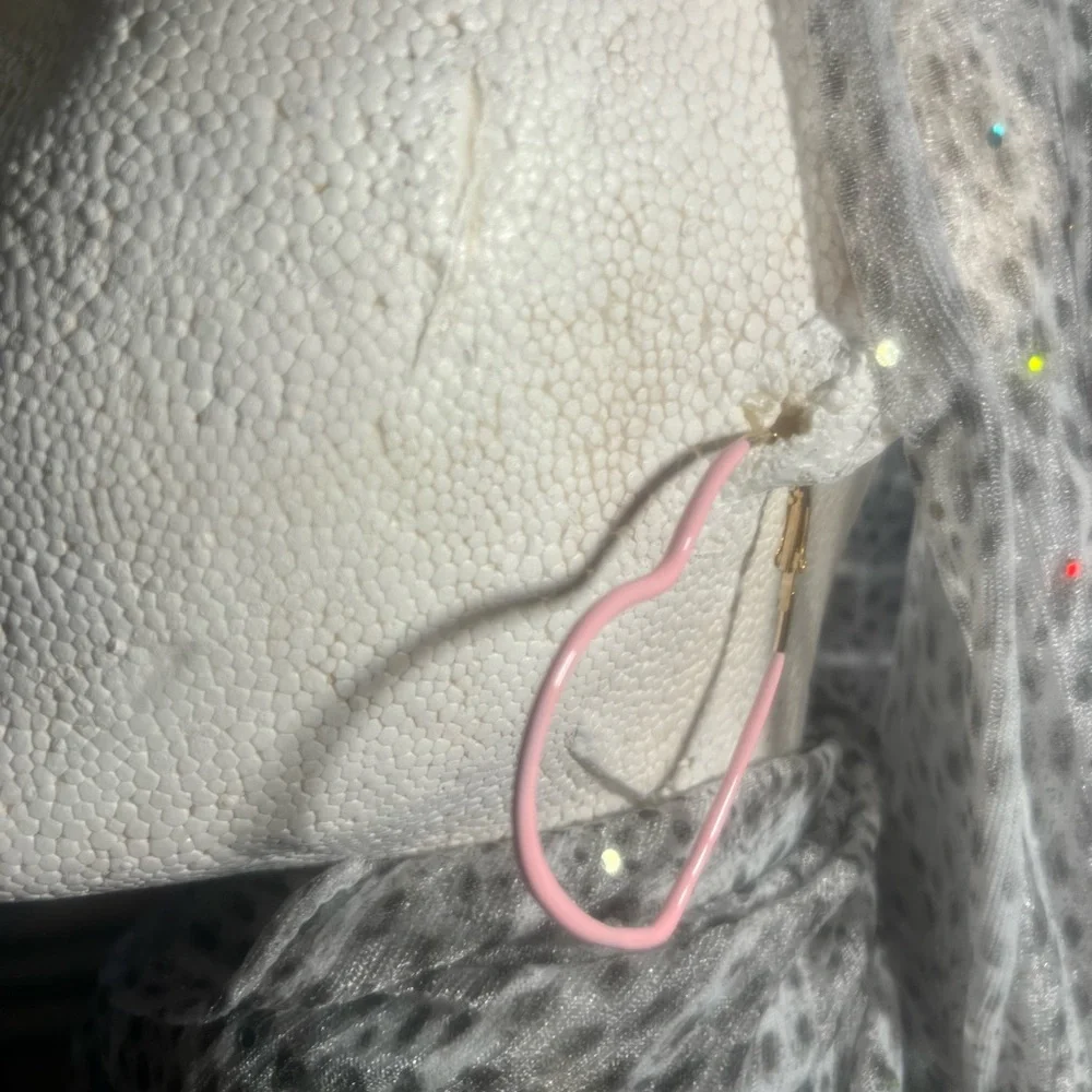 Heart Hoops - Picture 6 of 9